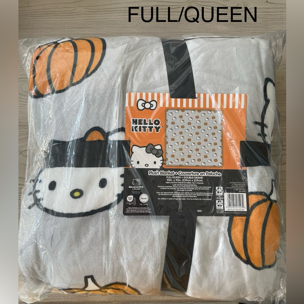 Hello Kitty Halloween Grey Pumpkin Blanket- FULL/QUEEN